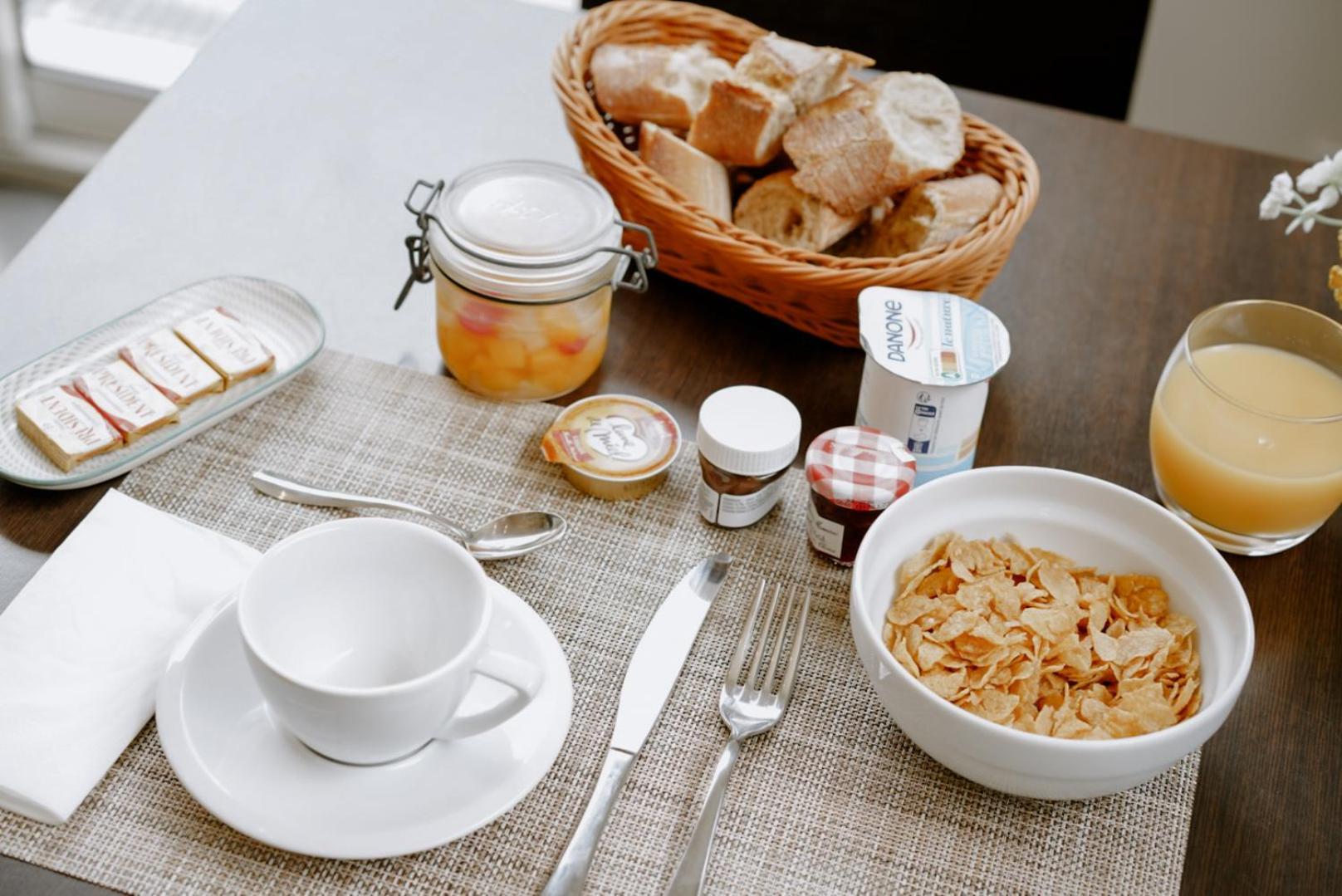 Ideal Sejour Cannes - Stylish Boutique Hotel With Quiet Garden ภายนอก รูปภาพ